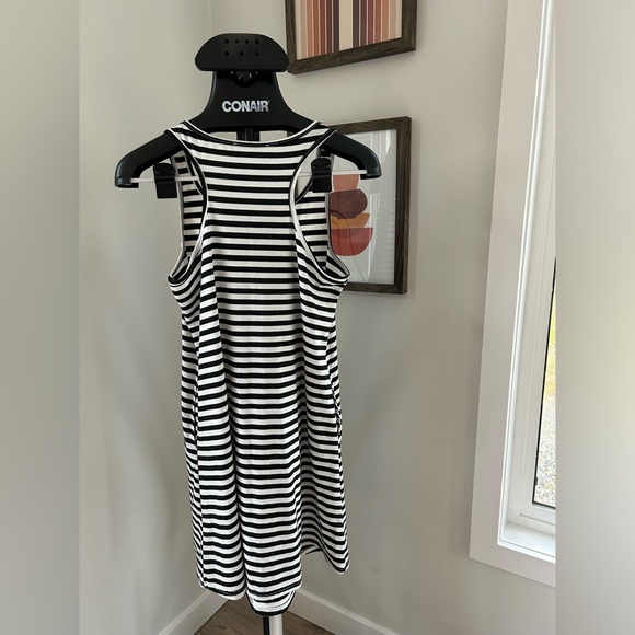 Stripped short sleeve dress - Picture 2 of 2